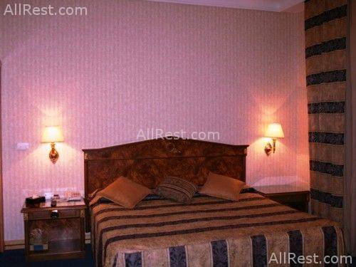Capitol Hotel 4